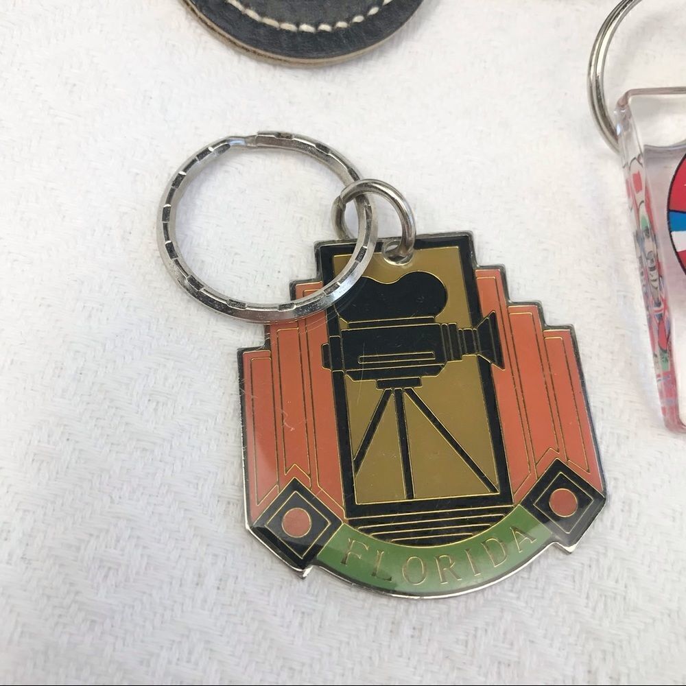 Disney Keychain Collectors 6 pc. Bundle - Picture 7 of 9